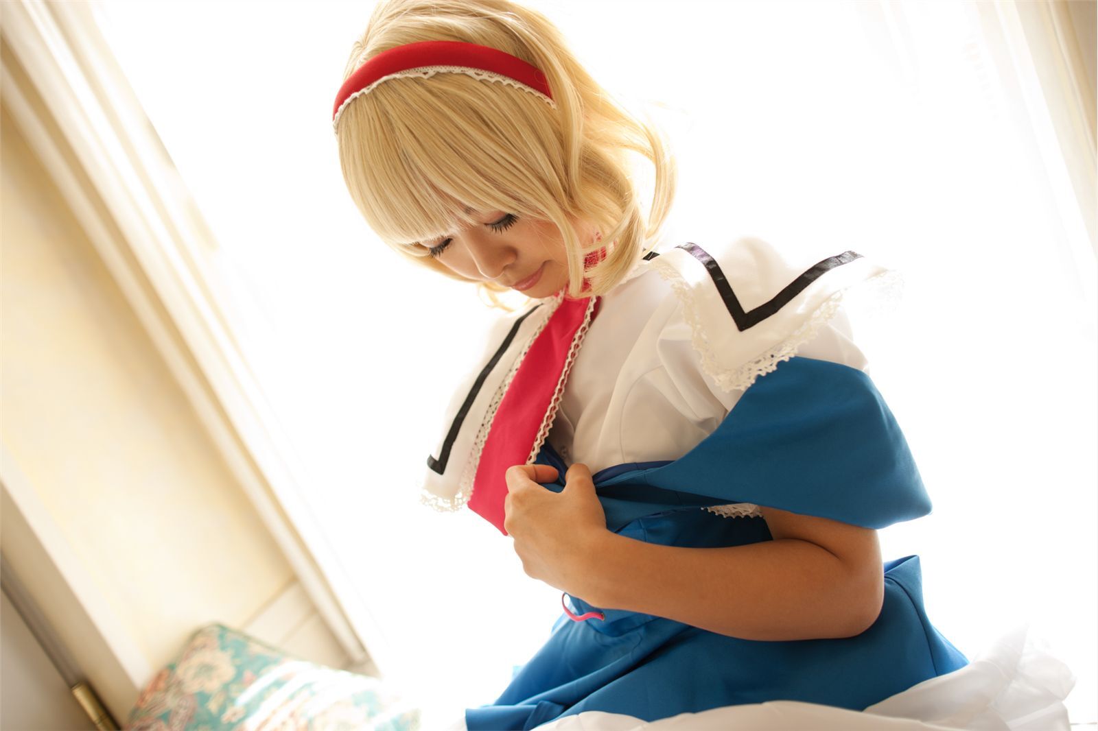 [Cosplay] New Touhou Project Cosplay  Hottest Alice Margatroid ever